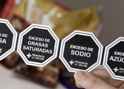 etiquetado frontal octogono negro